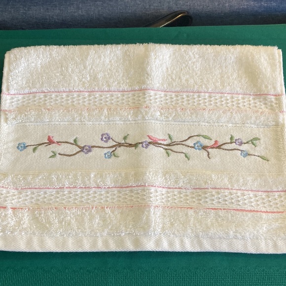 Vtg Kassa Fina 100% Fine Ring Spun White Cotton Hand Towel and Finger Tip Towel - Picture 7 of 11